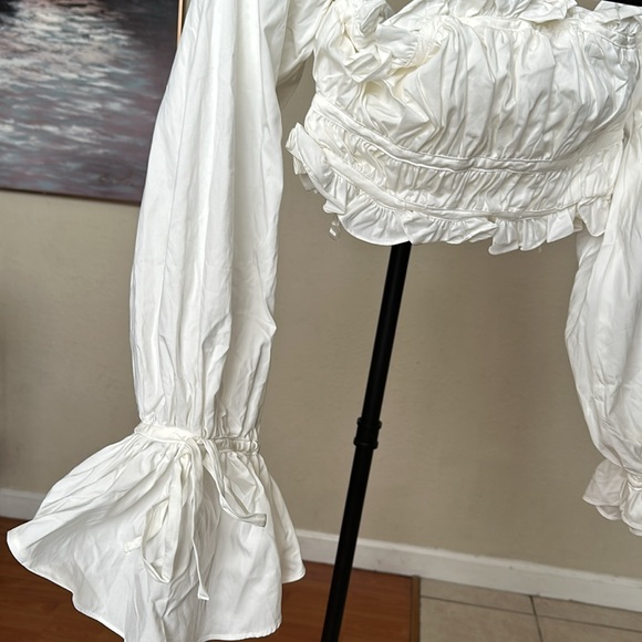 NWOT House of CB Tula Ruched Off‎ Shoulder Top White Small - Picture 5 of 12